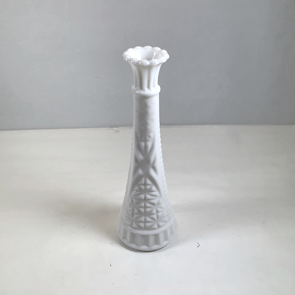 Anchor Hocking white milk glass bud vase vintage
